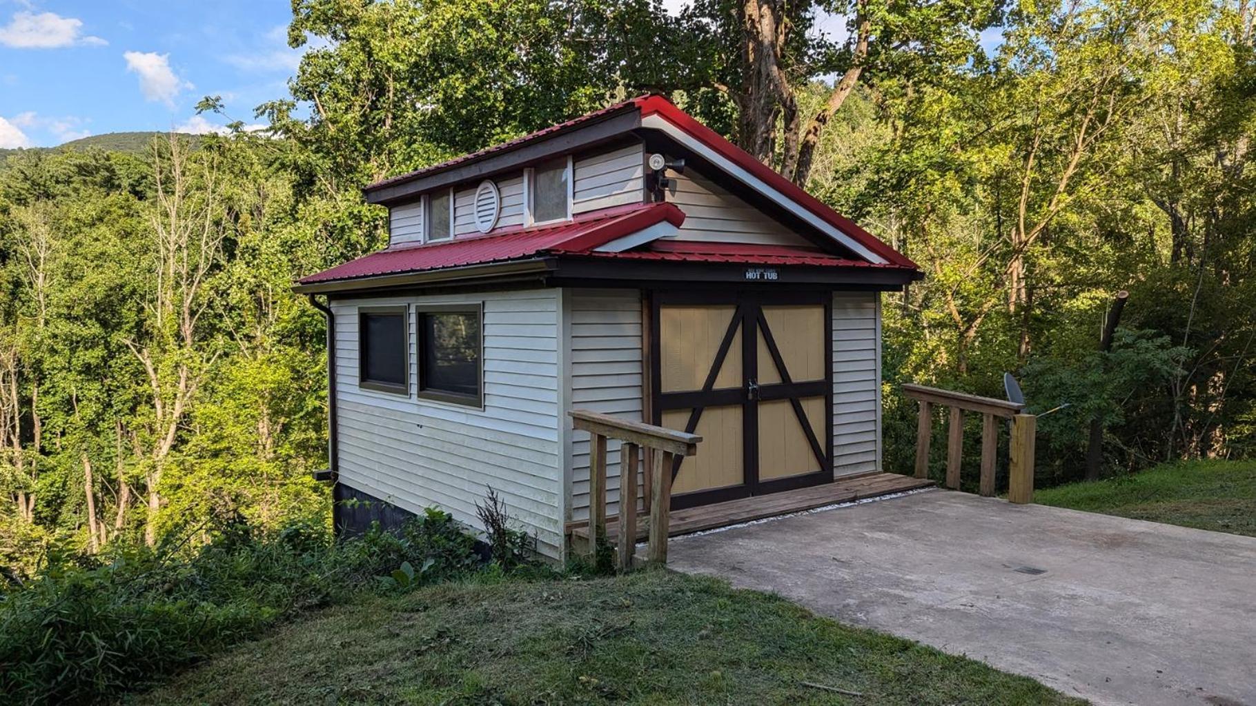 Red Roof Mountain Cabin With Starlink Internet! Stanley المظهر الخارجي الصورة