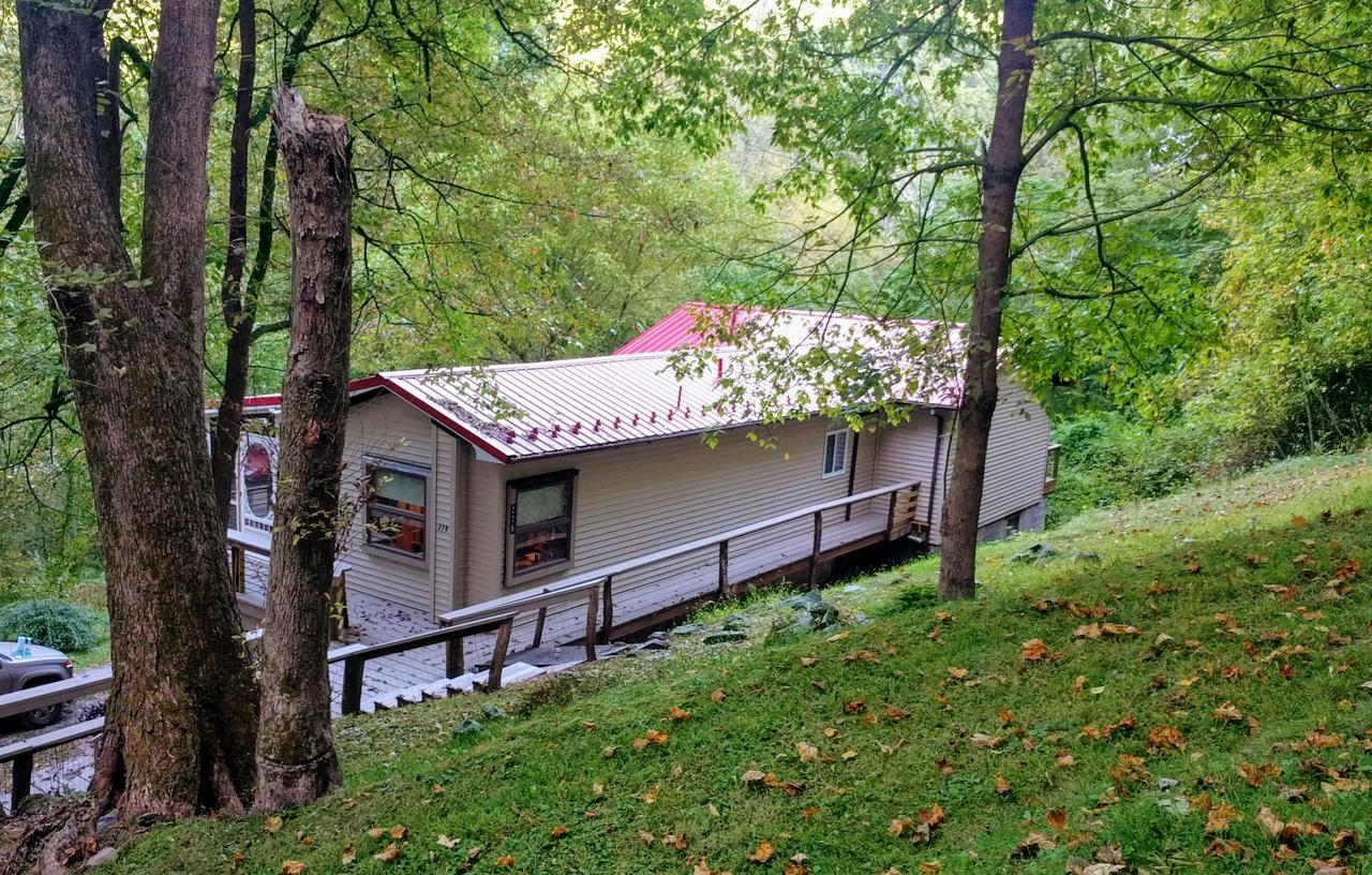Red Roof Mountain Cabin With Starlink Internet! Stanley المظهر الخارجي الصورة